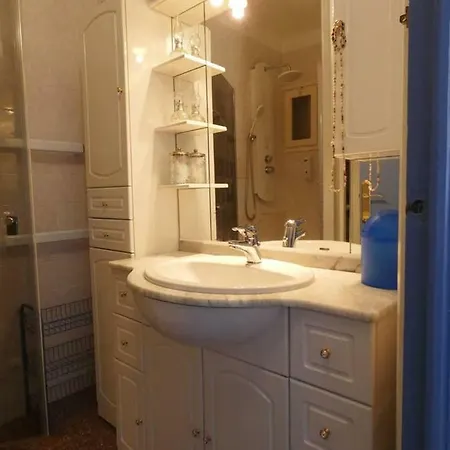 Apartment Ref 37 Vue Imprenable Sur Le Port De